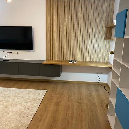 Mery Luxury Apartment Galati  Ngoại thất bức ảnh